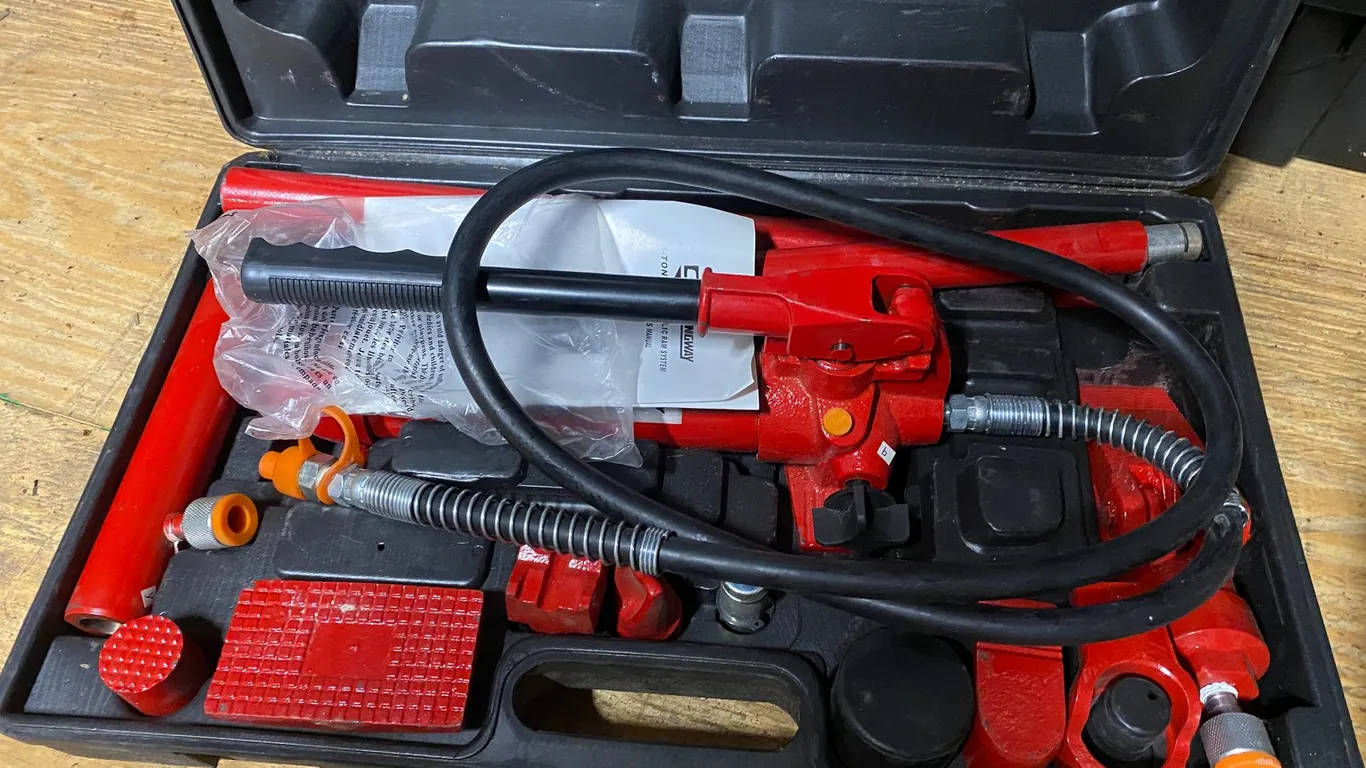 Strong Way 4-Ton Hydraulic Ram System
