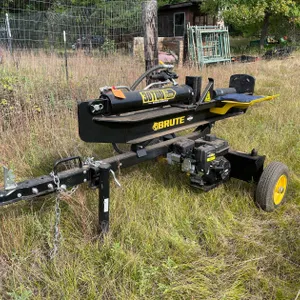 Brute YTL-014-441 Gas Powered Towable Log Splitter