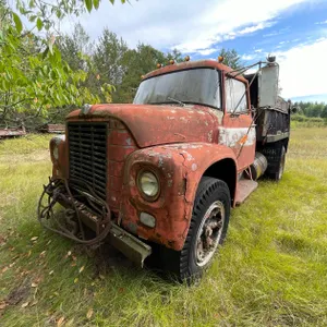 Vintage International Single Axle Dump Truck (No Title)