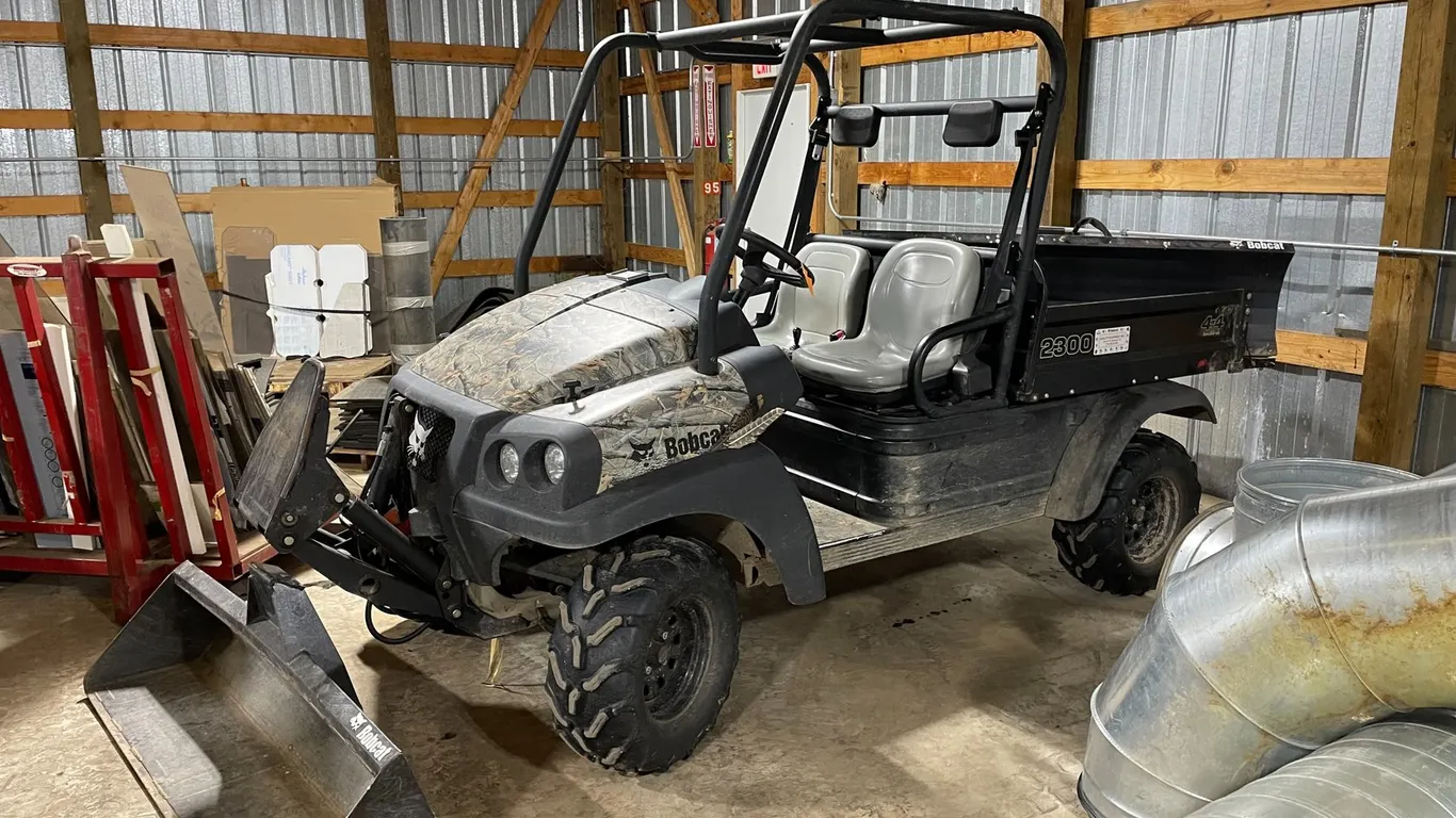 Bobcat 2300 UTV (Sells with Bill of Sale Only)(No Reg. Card)