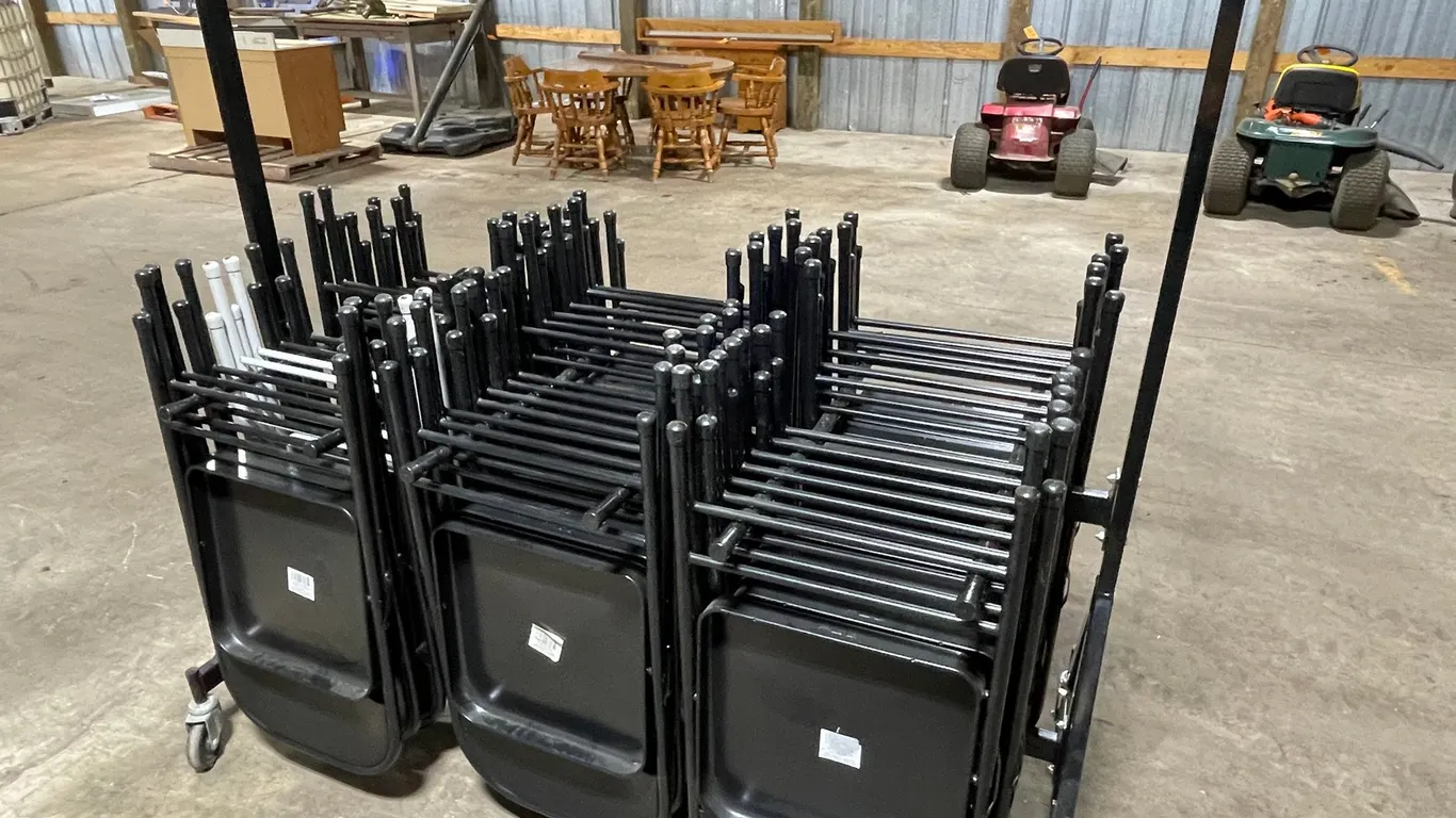 Folding Chairs With Rack
