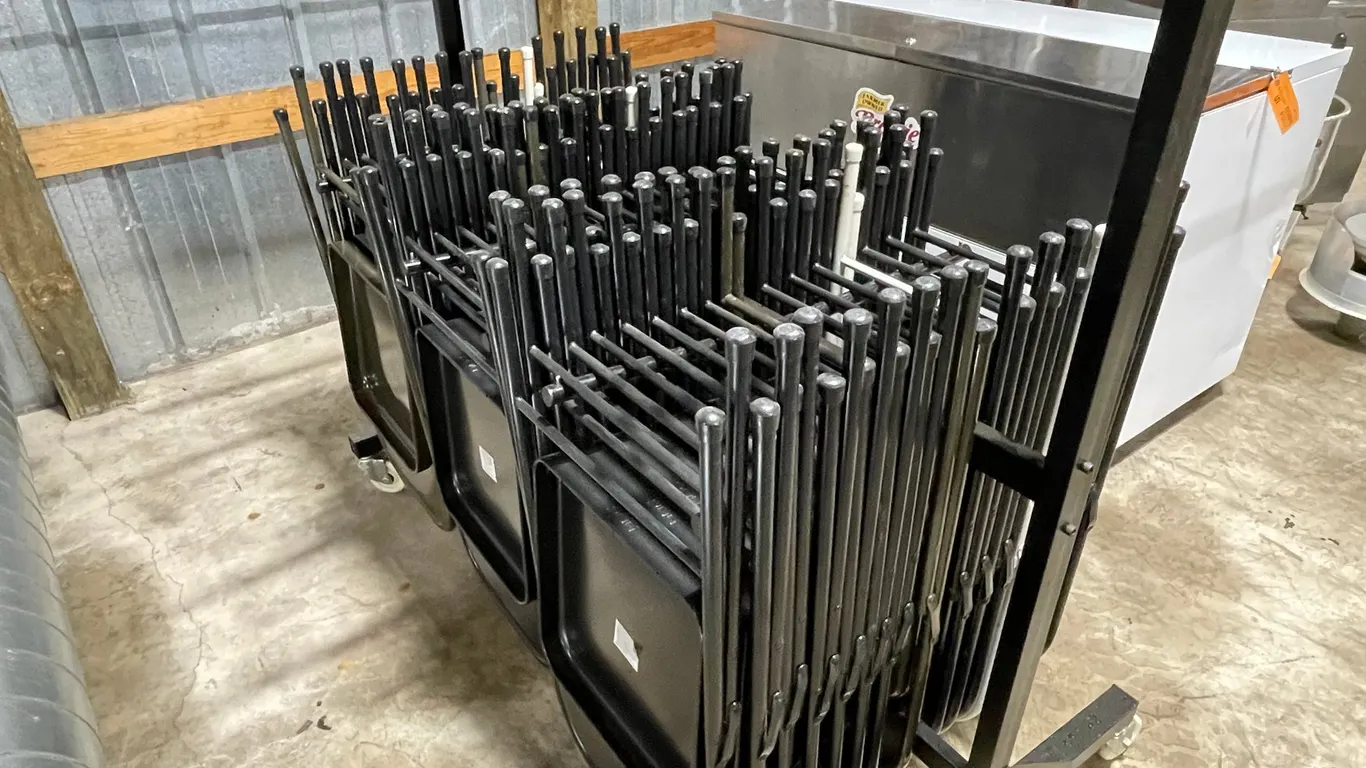 Folding Chairs With Rack