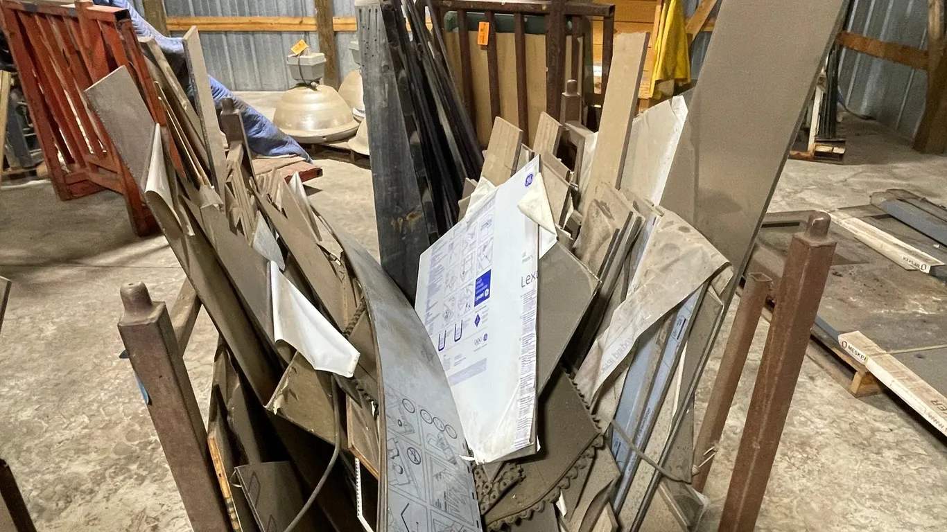 (2) Pallets of Glass