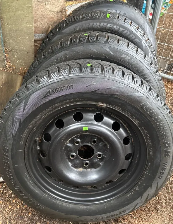4 Bridgestone Blizzak WS60 Winter Tires 215/65R16 on Steel Rims