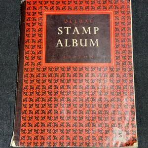 Lipton Deluxe Stamp Album with 618 Stamps by Country