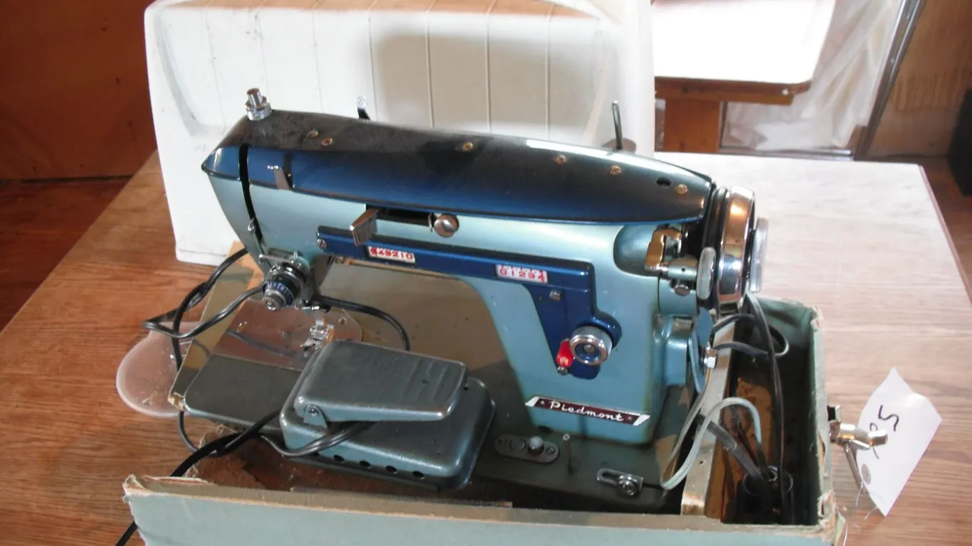vintage piedmont sewing machine