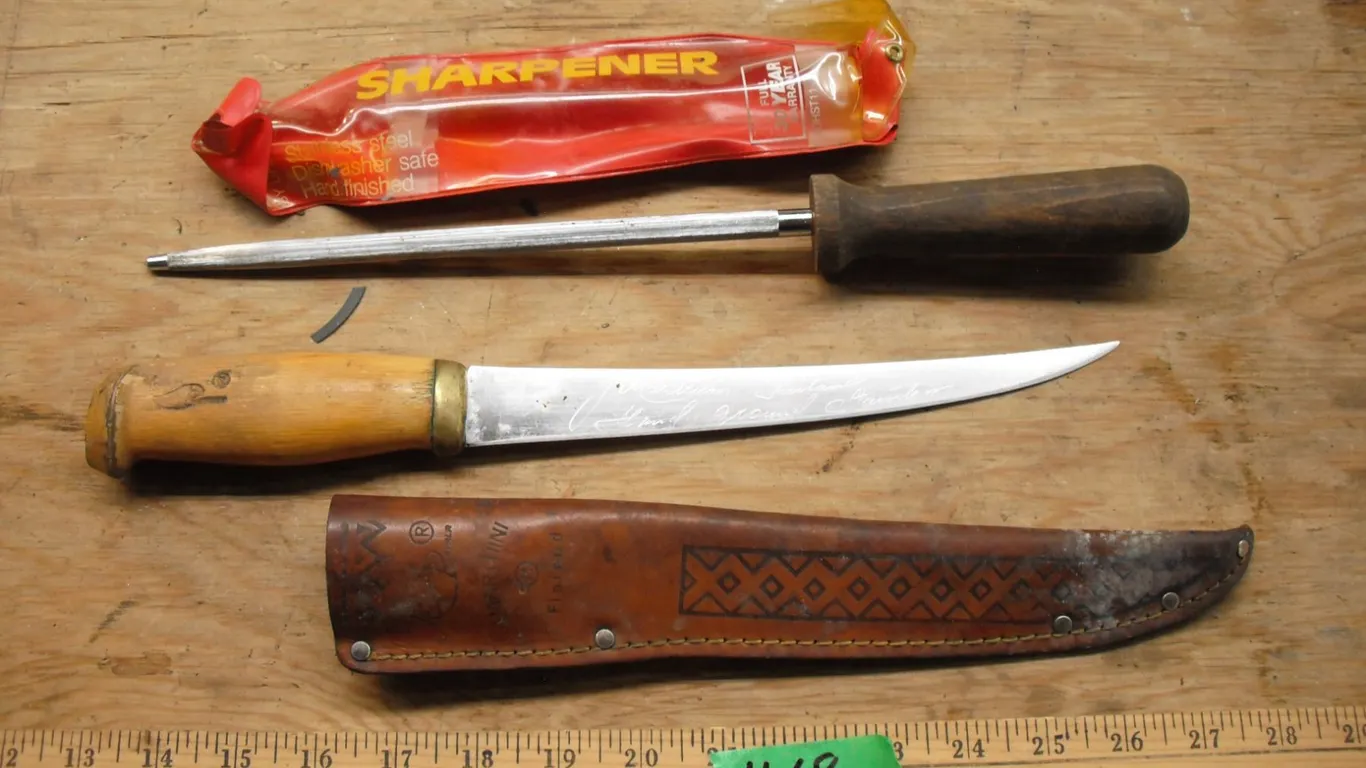 Rapala filet knife (Imarttini Finland) & knife sharpener
