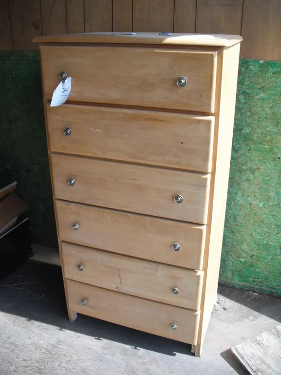 chest of drawer