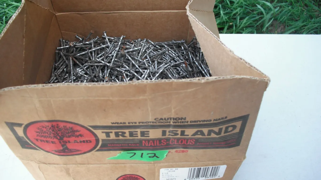 box of 2-1/2" spiral nails