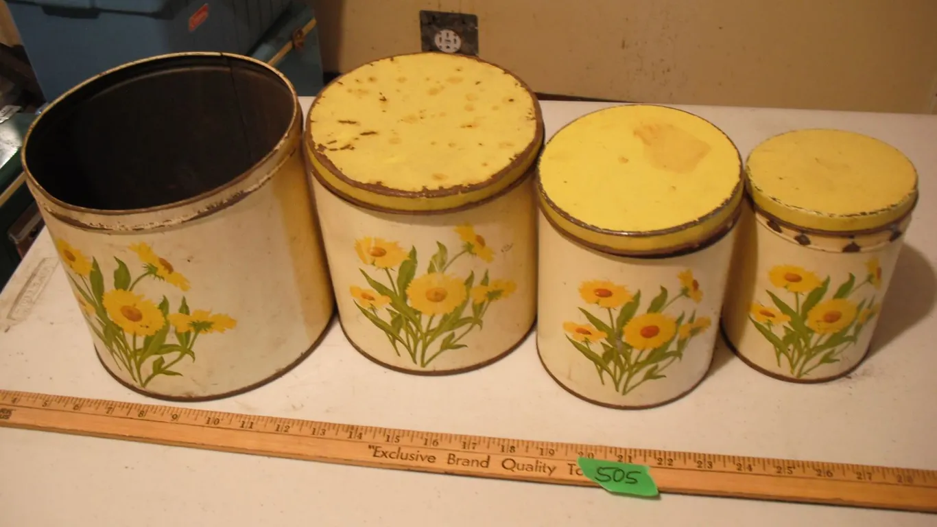 kitchen tin set