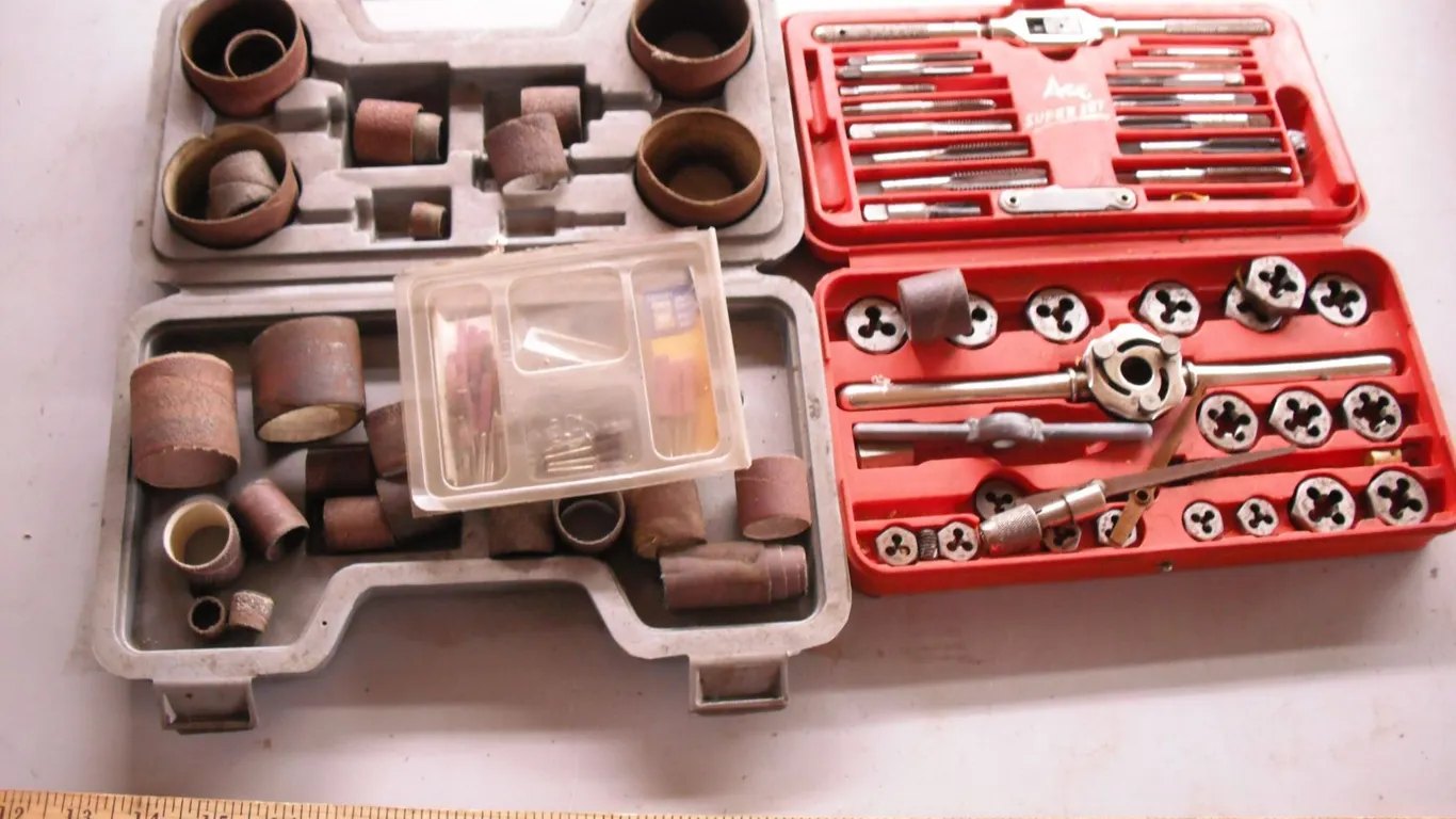 tap & die set, dremel bits