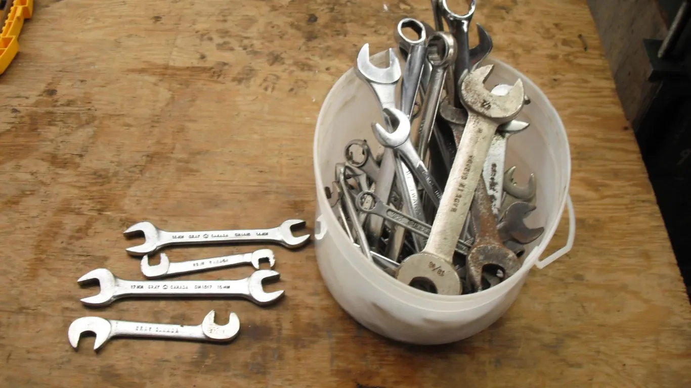 large lot of assorted wrenches - some Gray Canada