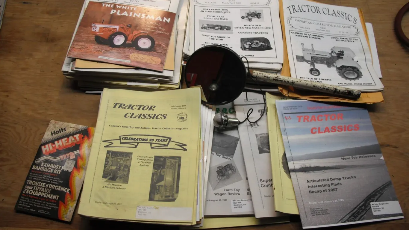 tractor classics toy magazines, mirror and sidelight
