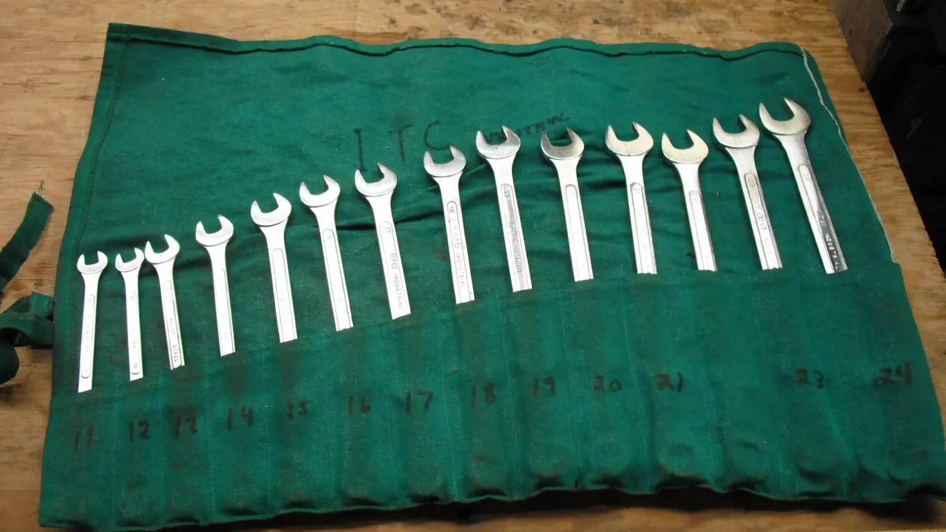 set of ITC wrenches - 11 to 24