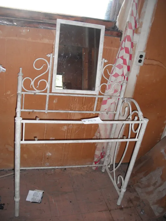 desk frame with mirror - 32"x17"x36"H