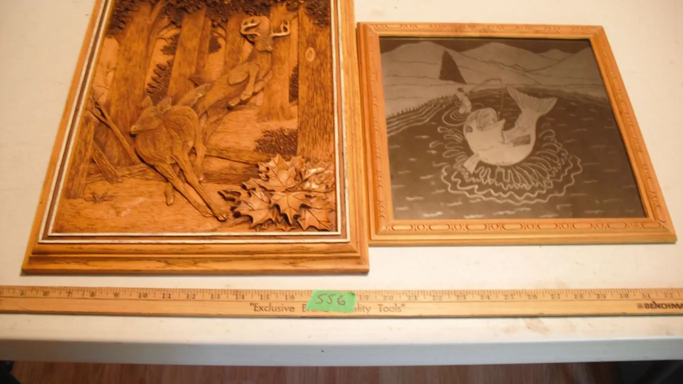 Dear wood carving picture and fishing mirror picture