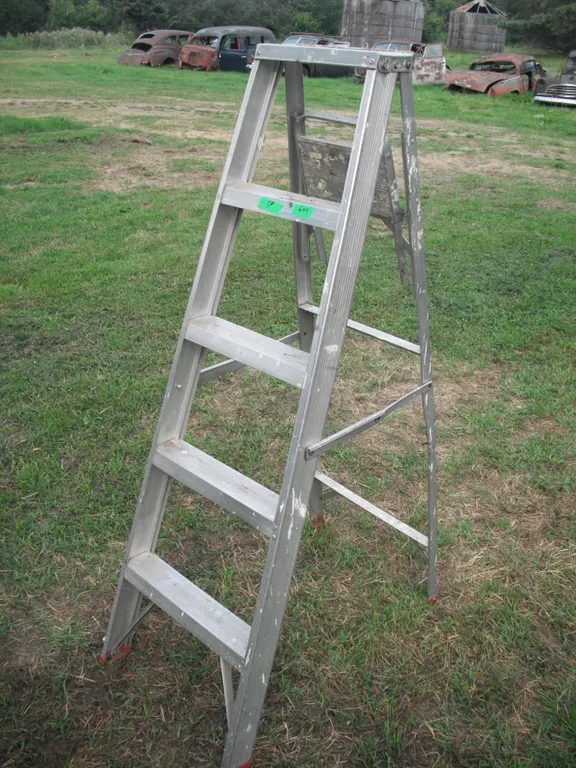 5ft aluminum ladder