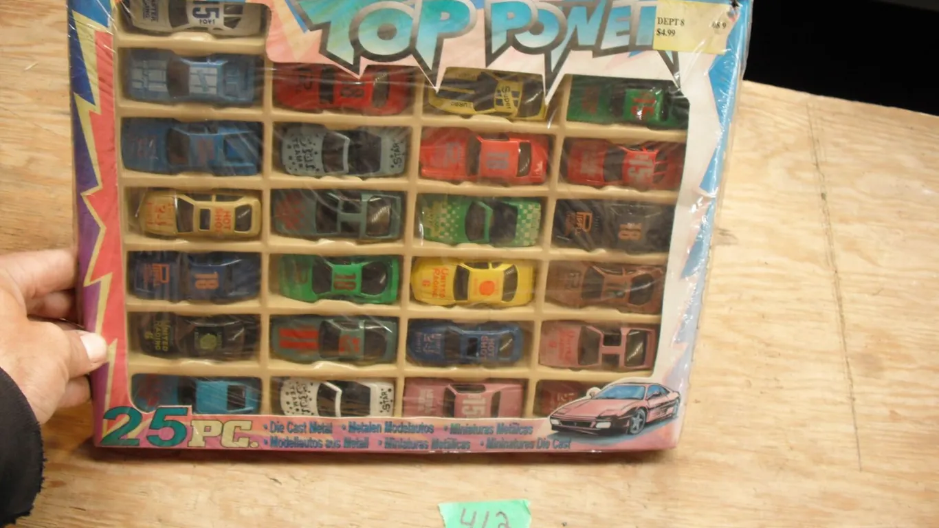 25 diecast metal cars