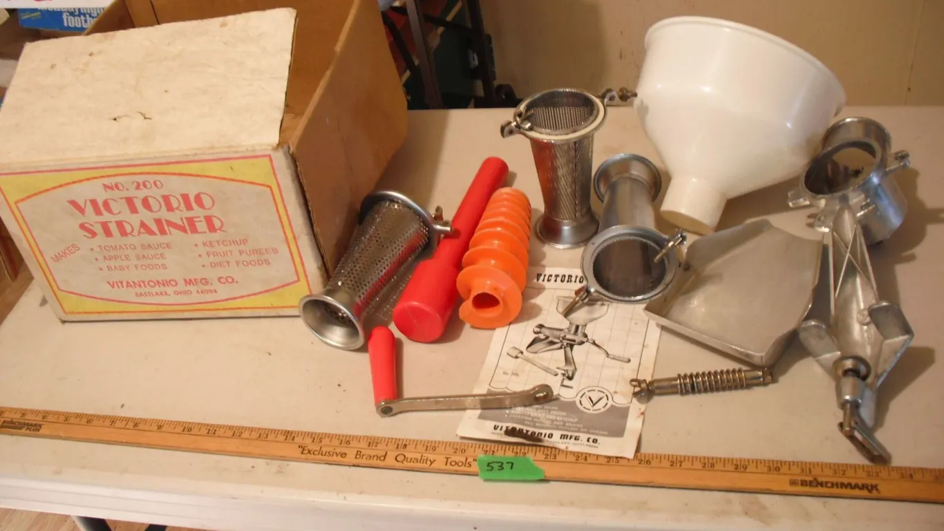 Victorio strainer set