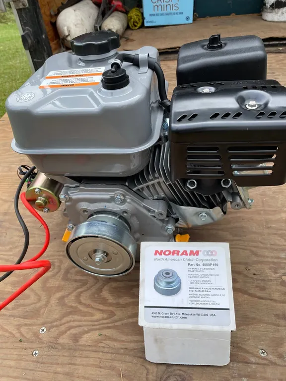 Electric start gas engine. New. (GST 5 % charged)