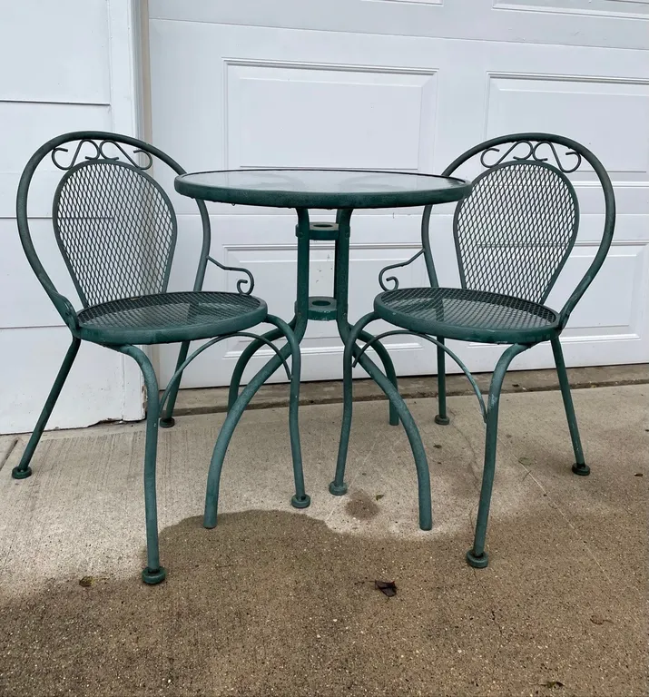 Metal Bistro set (GST 5 % charged)