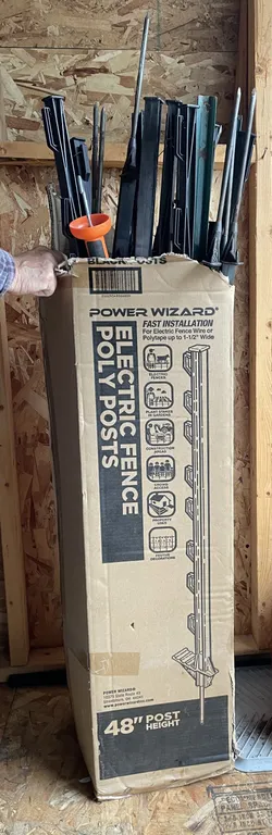 Electric 48 inch fence poly posts (GST 5 % charged)