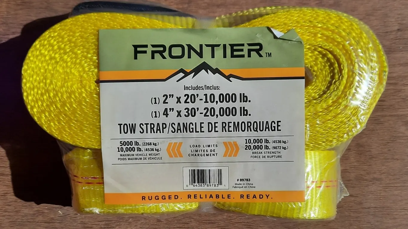 NEW Tow Strap Combo 4" x 30' & 2" x 20'. (GST 5% & PST 7% charged)