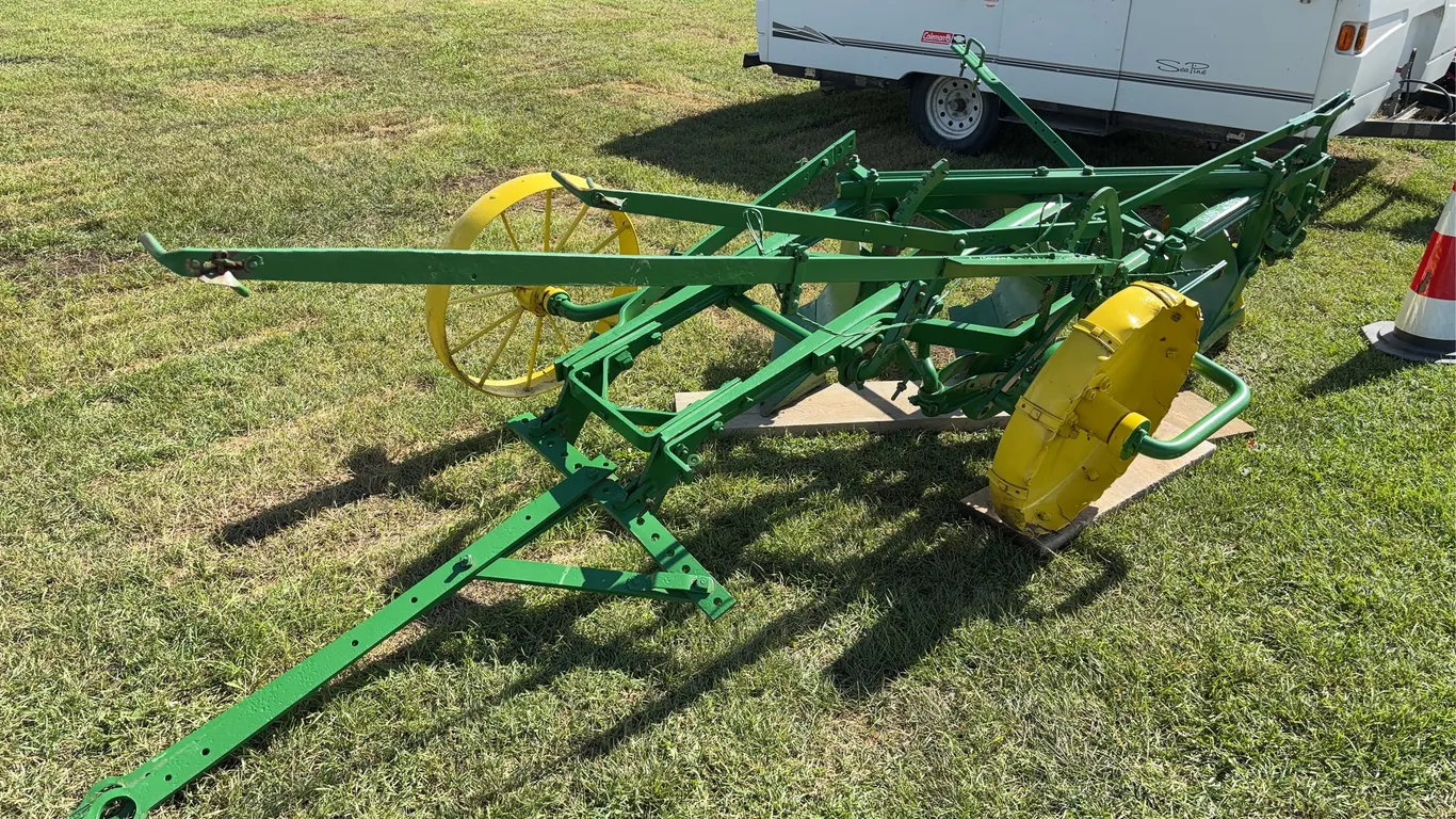 John Deere 3 Bottom Plow, Pin Hitch (Owner States Professionally Repainted), *Unreserved*