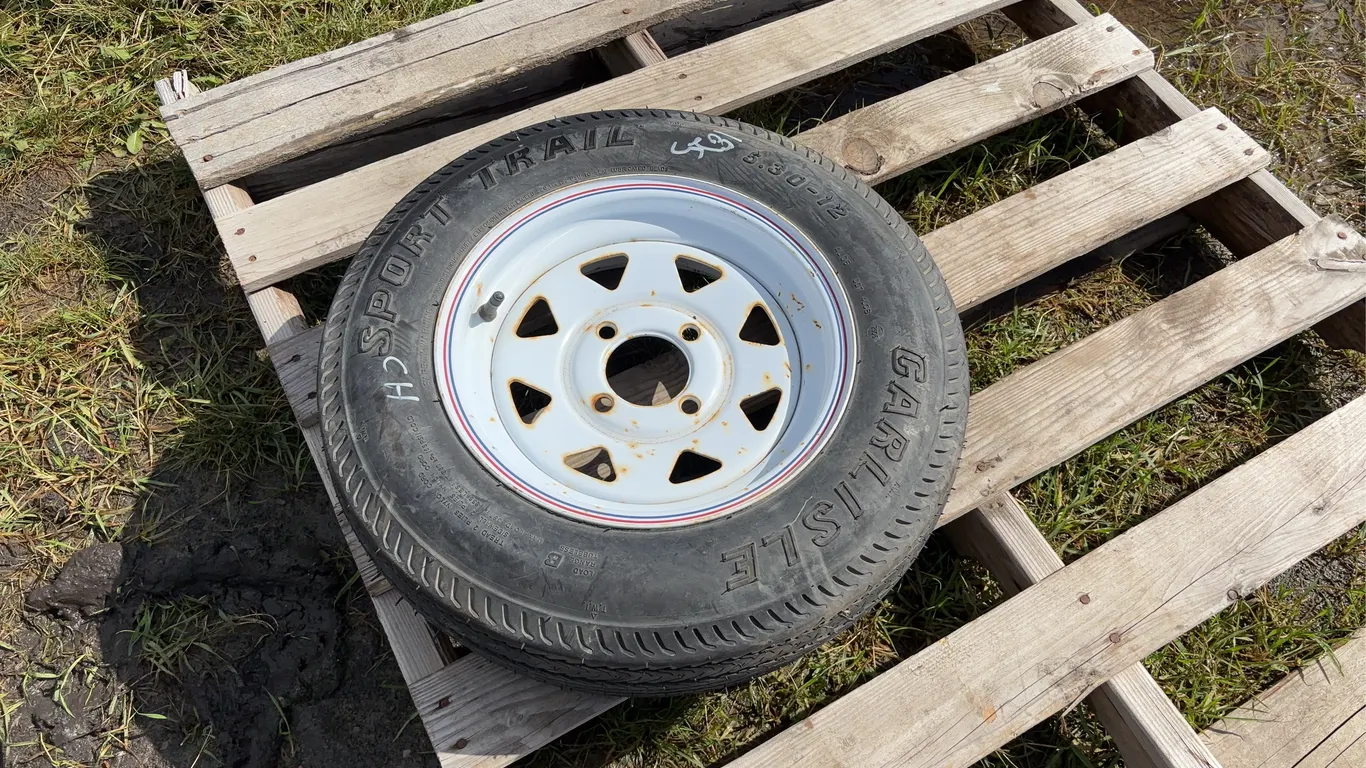 Carlisle Sport Trail 5.30-12 Tire on 4 Bolt Rim *Unreserved*