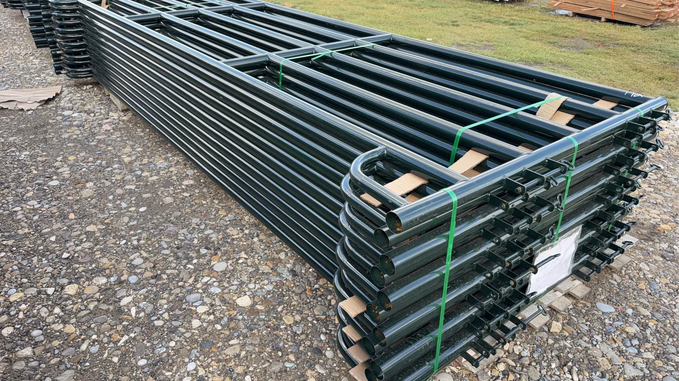 12 - 5 Bar Super Duty Magnum Livestock Panels, 2 3/8" tubing, approx. 16' x 5', (12 x Bid Price), *Unreserved*