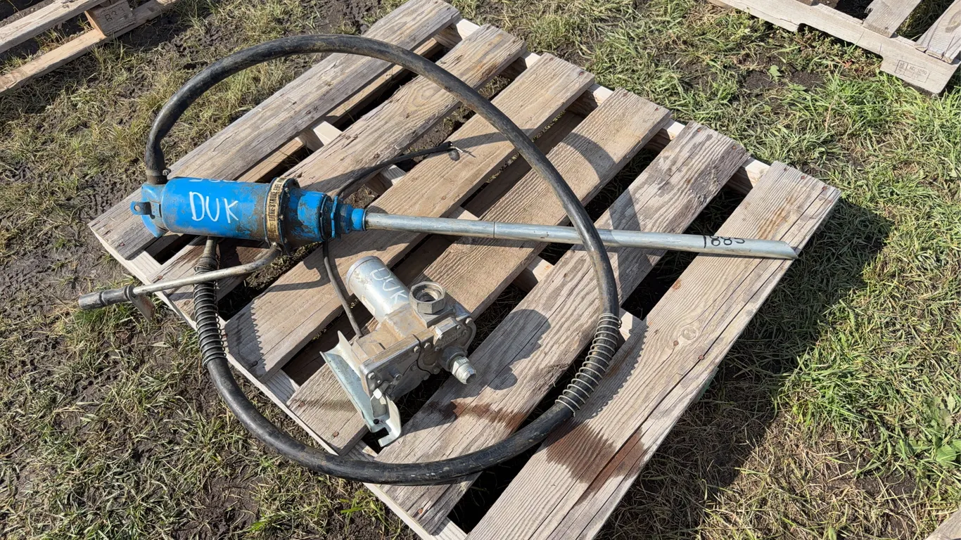McNaught Barrel Pump- 1 litre/stroke, Fuel pump GPI model 150S, *Unreserved*