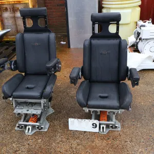 (2) Shoxs Seats