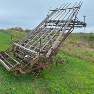John Deere Hay Loader