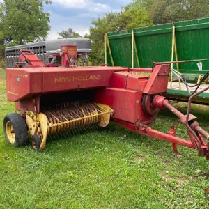 New Holland 276 Small Square Baler