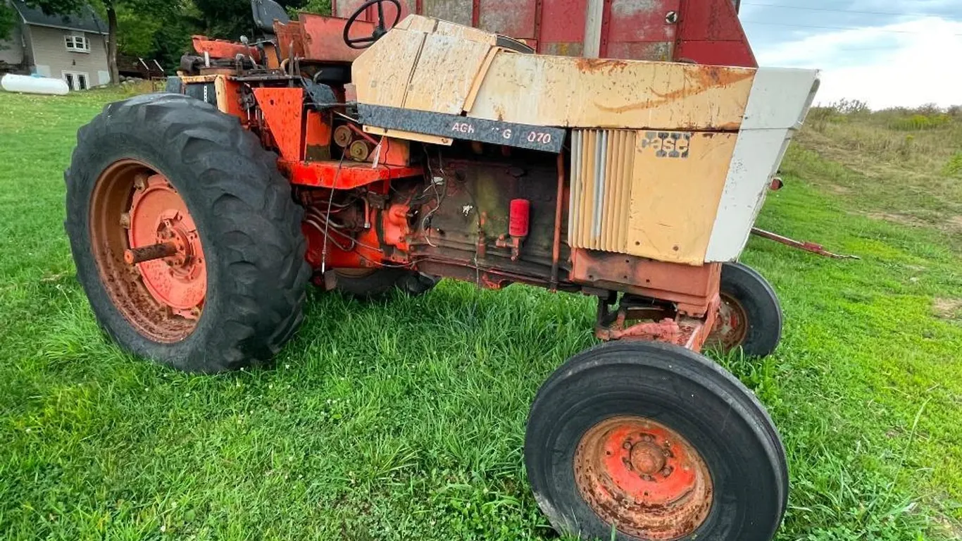 Case 1070 Parts Tractor