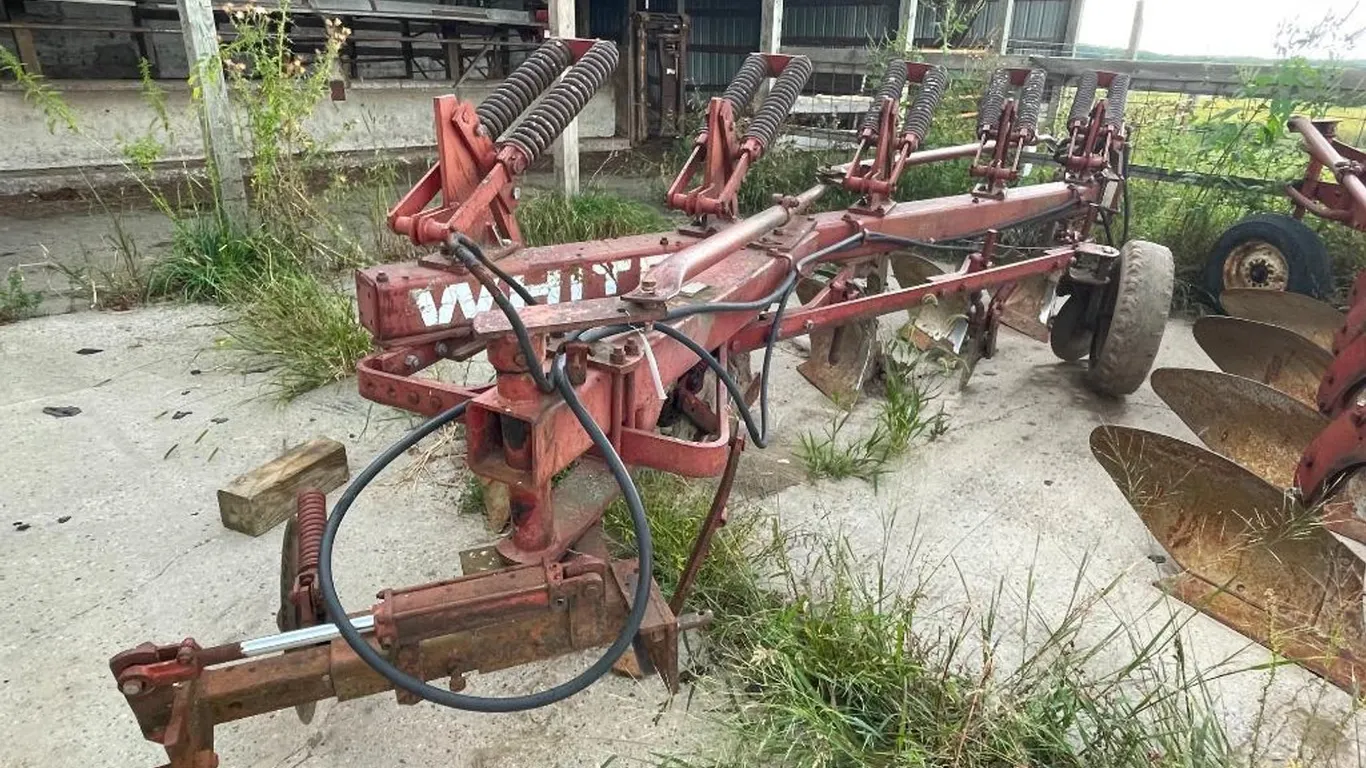 White 508 5 Bottom Plow