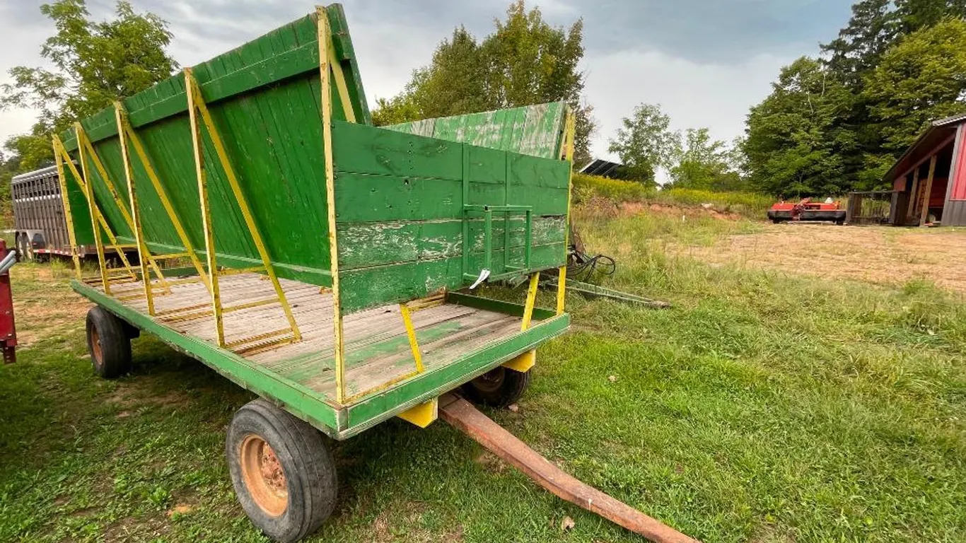 16ft Feeder Wagon