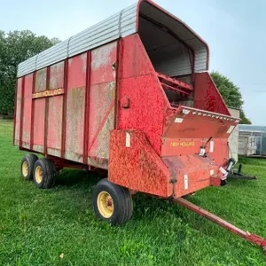 New Holland 816 Chopper Box
