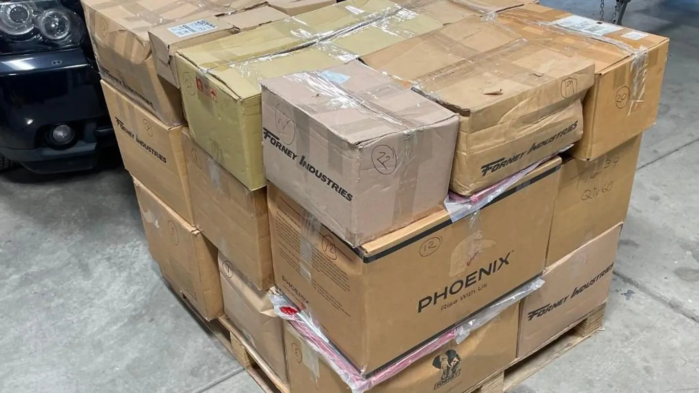 FANTASTIC PALLET OF ASSORTED SUPPLIES