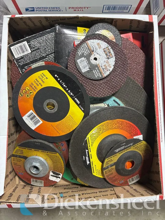 LOT OF FORNEY AND OTHER GRINDING/CUTTING WHEELS