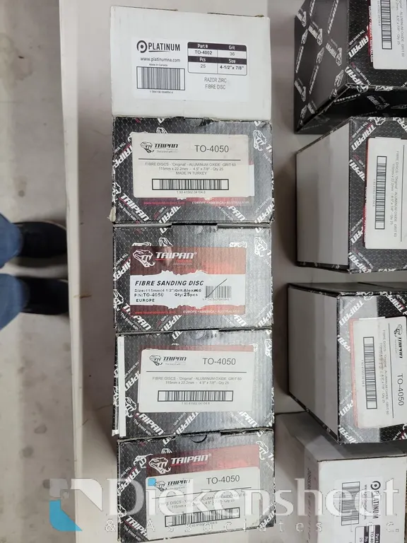 FIBRE SANDING DISCS, (5) BOX LOT