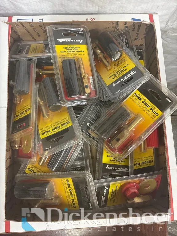 LOT OF FORNEY SURE GRIP PLUGS