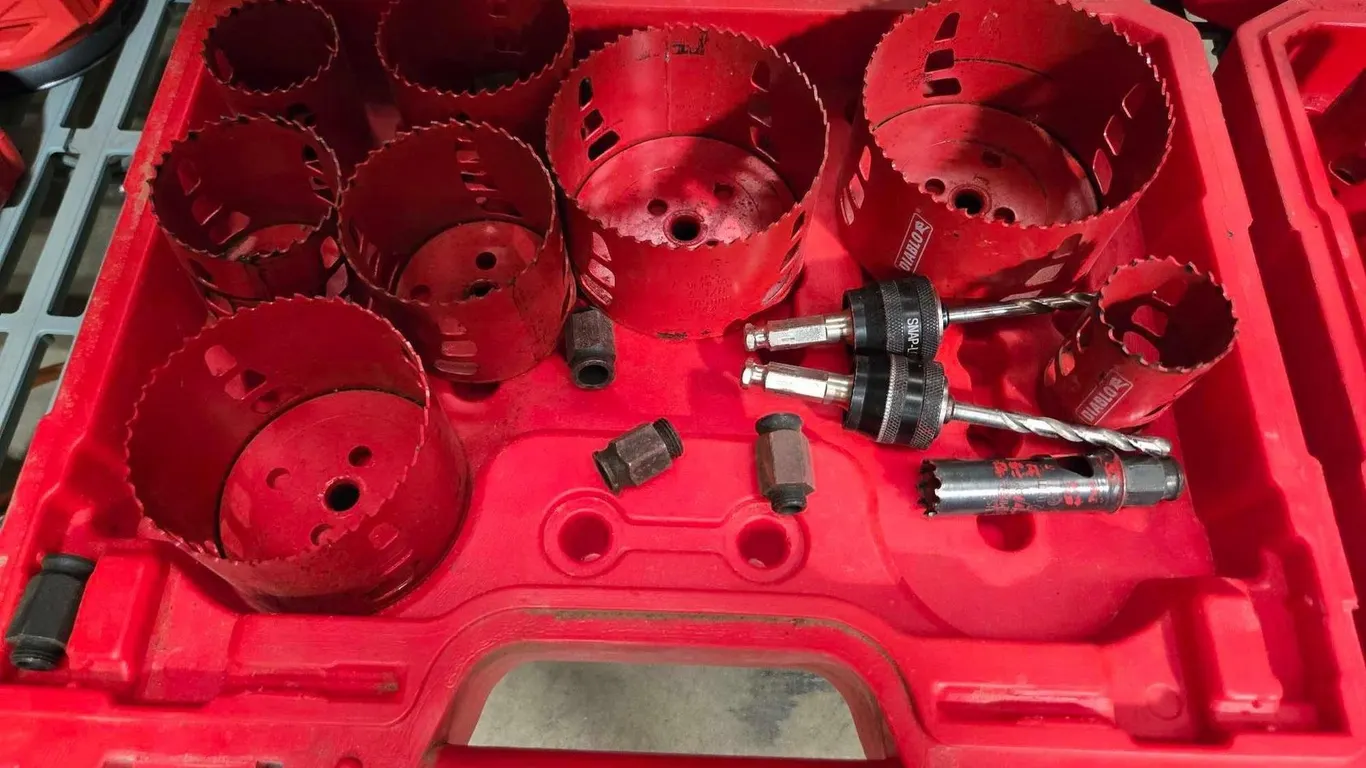 INCOMPLETE DIABLO HOLE SAW SET