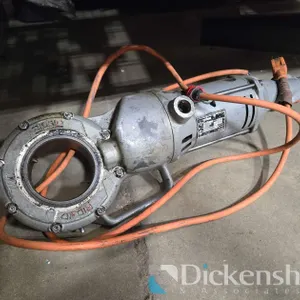 RIDGID 700-T2 PIPE THREADER