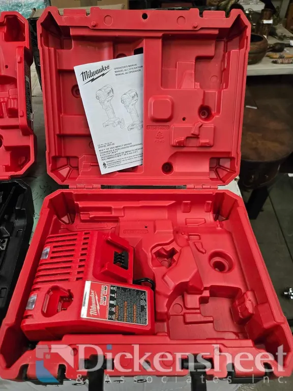 CASE FOR MILWAUKEE IMPACT DRIVER WITH CHARGE BASE