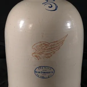 RED WING STONEWARE BEEHIVE CROCK JUG 6" WING