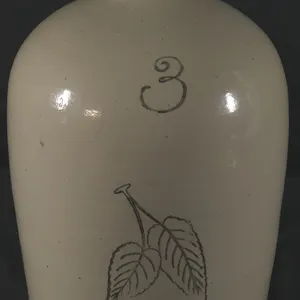 RED WING STONEWARE BLACK BIRCHLEAF "LIPPY" BEEHIVE CROCK JUG