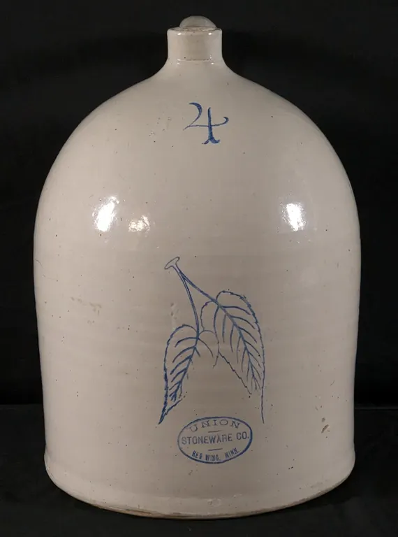 4 GAL RED WING STONEWARE BLUE BIRCHLEAF BEEHIVE CROCK JUG