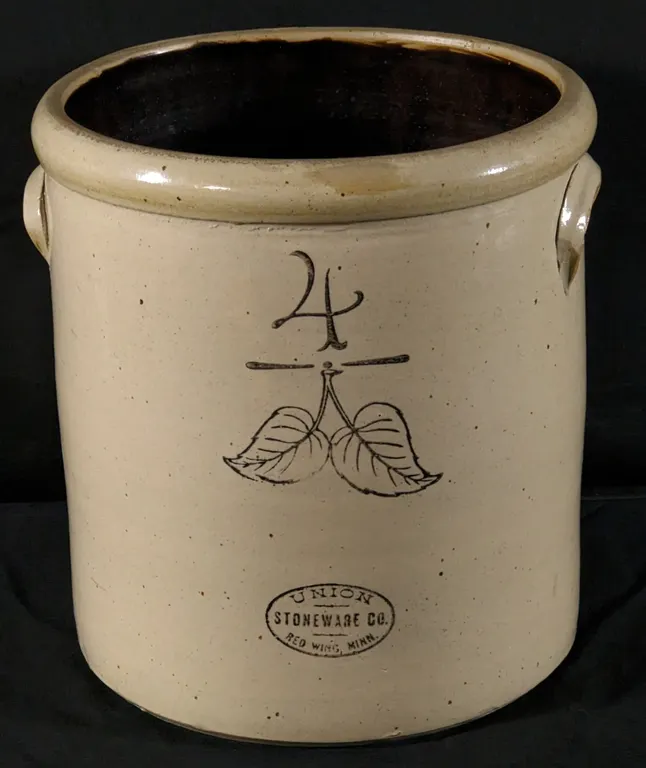 4 GAL RED WING STONEWARE TRANSITIONAL ELEPHANT EAR CROCK