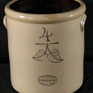4 GAL RED WING STONEWARE TRANSITIONAL ELEPHANT EAR CROCK